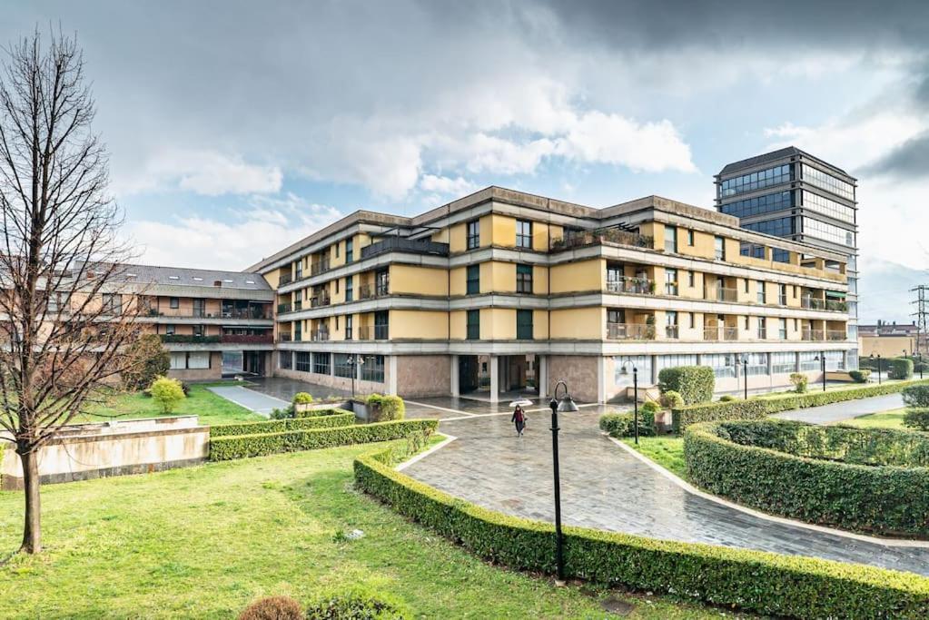 Broletto Park Apartment - Affitti Brevi Italia Lecco Exterior foto