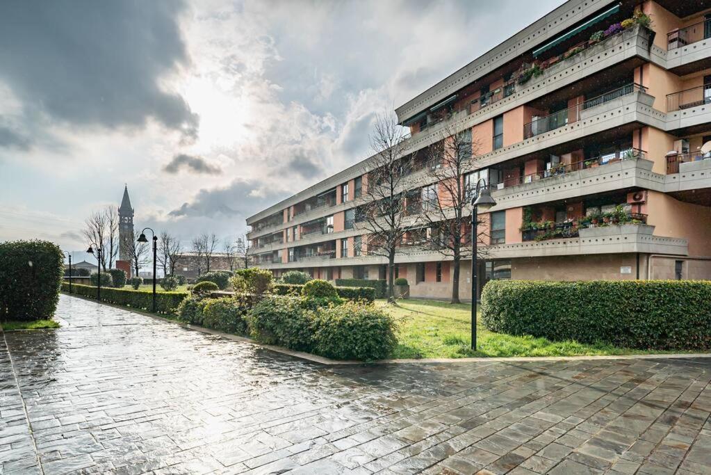 Broletto Park Apartment - Affitti Brevi Italia Lecco Exterior foto