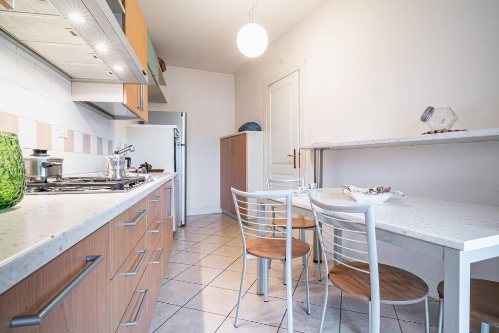 Broletto Park Apartment - Affitti Brevi Italia Lecco Exterior foto
